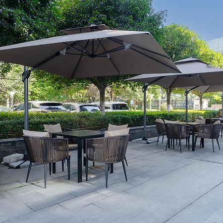 United Kingson Hotel Чэнду Экстерьер фото
