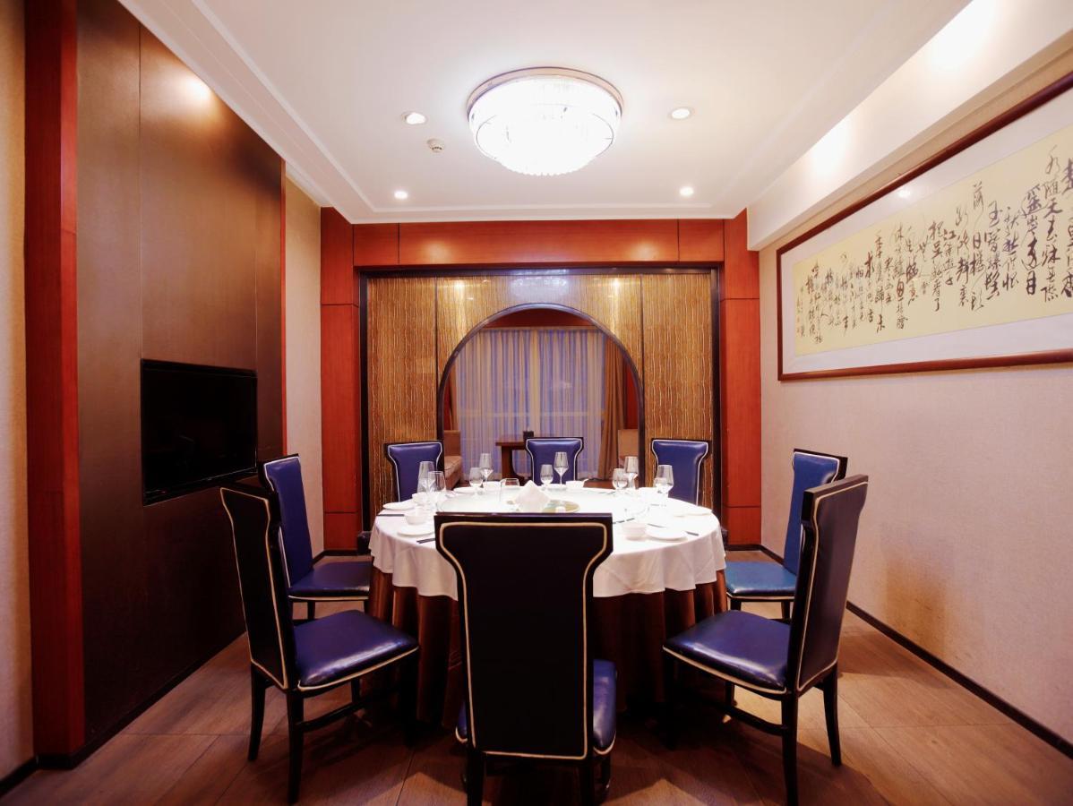 United Kingson Hotel Чэнду Экстерьер фото