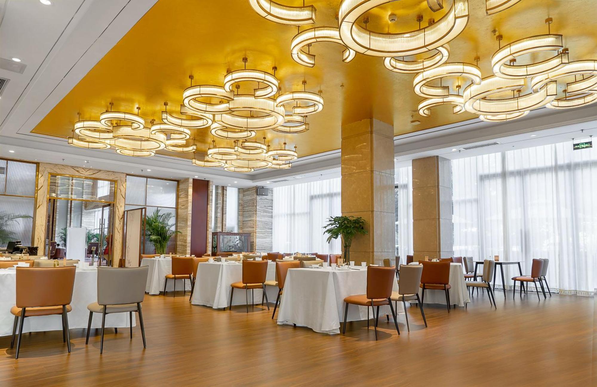 United Kingson Hotel Чэнду Экстерьер фото